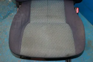 Beifahrersitz Sitz vorne rechts Daihatsu Terios I 1.3 4WD J1 Bj.02 - Bild 5