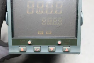 Eurotherm 2404 Temperaturregler 100-240V Controller 2404/CC/VH/H7/FH/W2/FH - Bild 4