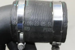 Ladeluftrohr Druckschlauch Leitung 9677355980 Peugeot 308 II SW 1.2 THP Bj.15 - Bild 7