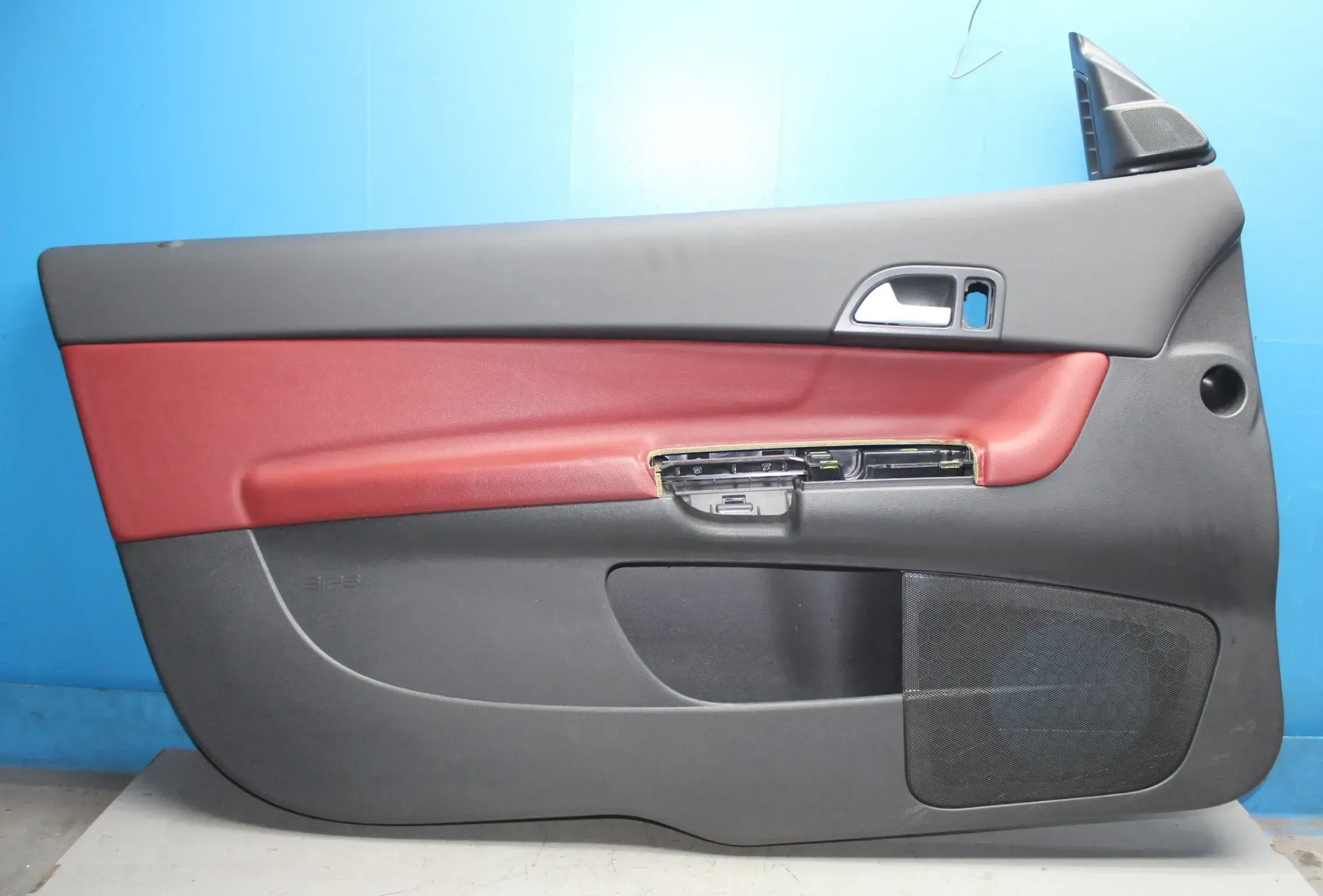 Türverkleidung Türpappe vorne links Leder Rot Volvo C30 D4 Facelift Bj.11 - Bild 1