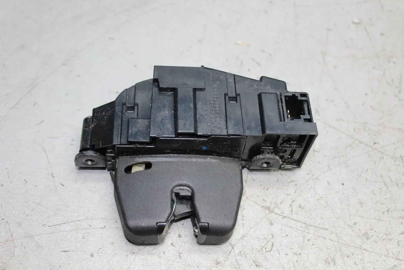 Peugeot 308 Bj.10 Heckklappenschloss ZV Schloß hinten 9671153680 - Bild 1