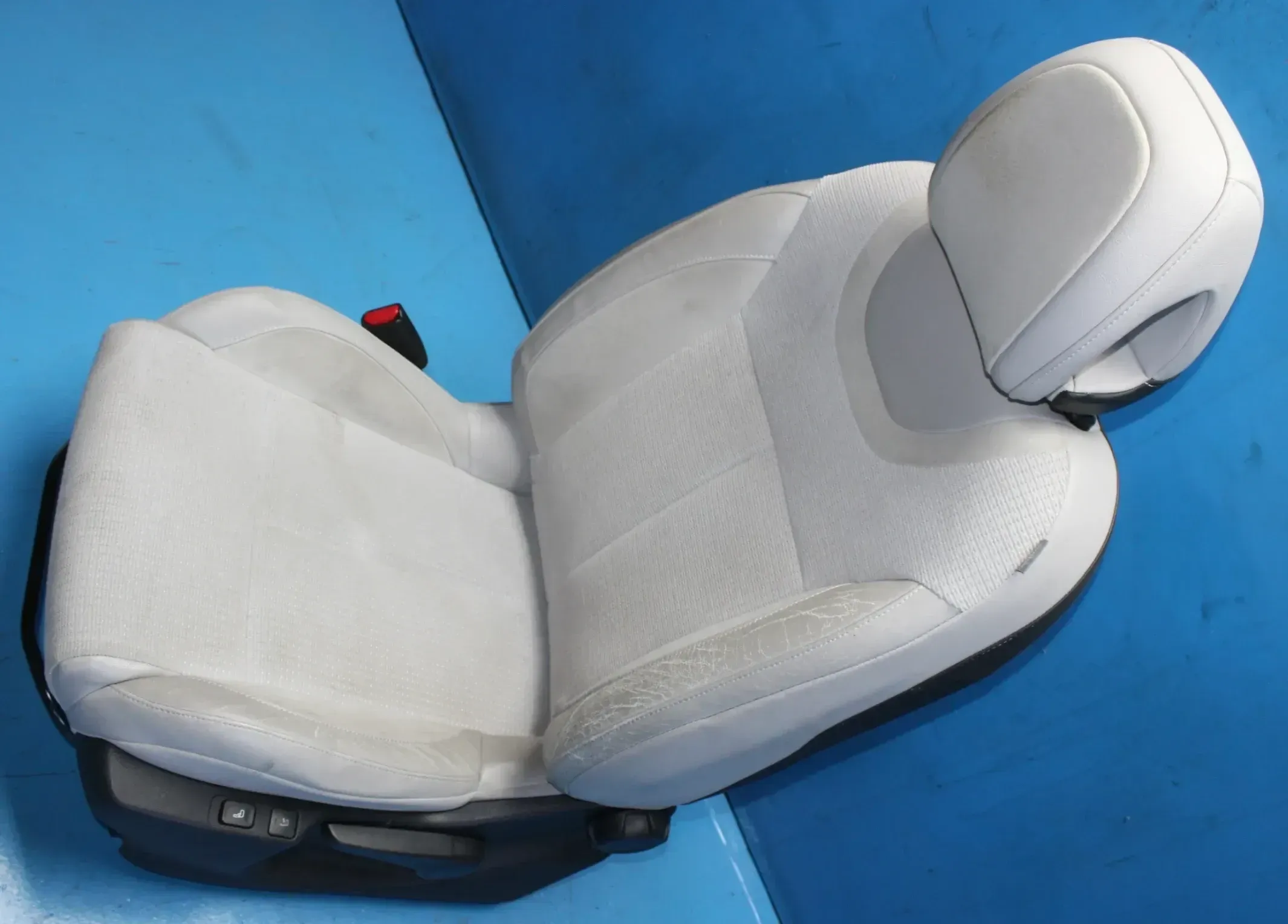 Fahrersitz Sitz vorne links Lordose Massage, Ohne Heizung Citroen C4 II NC Bj.13 - Bild 1