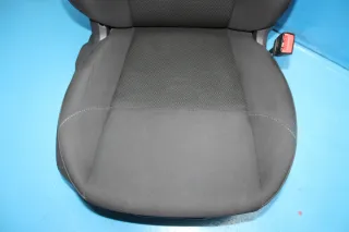 Beifahrersitz Sitz vorne rechts Stoff Ford Focus III 3 DYB Bj.15 - Bild 3