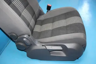 Beifahrersitz Sitz vorne rechts mit Sitzheizung VW Touran 1T1 1T2 Bj.08 - Bild 2