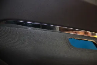 Türverkleidung Türpappe vorne links 96830383ZE Peugeot 3008 Bj.10 - Bild 3