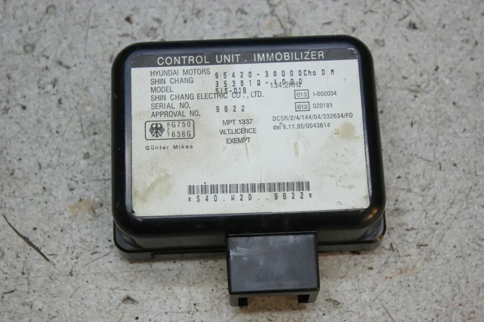 Hyundai Trajet Bj.05 Steuergerät Immobiliser Wegfahrsperre 95420-3A000 - Bild 1