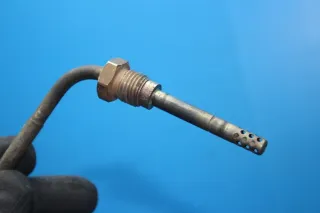Sensor Abgastemperatur 96436269 Chevrolet Captiva C100 2.0D  Bj.08 - Bild 2