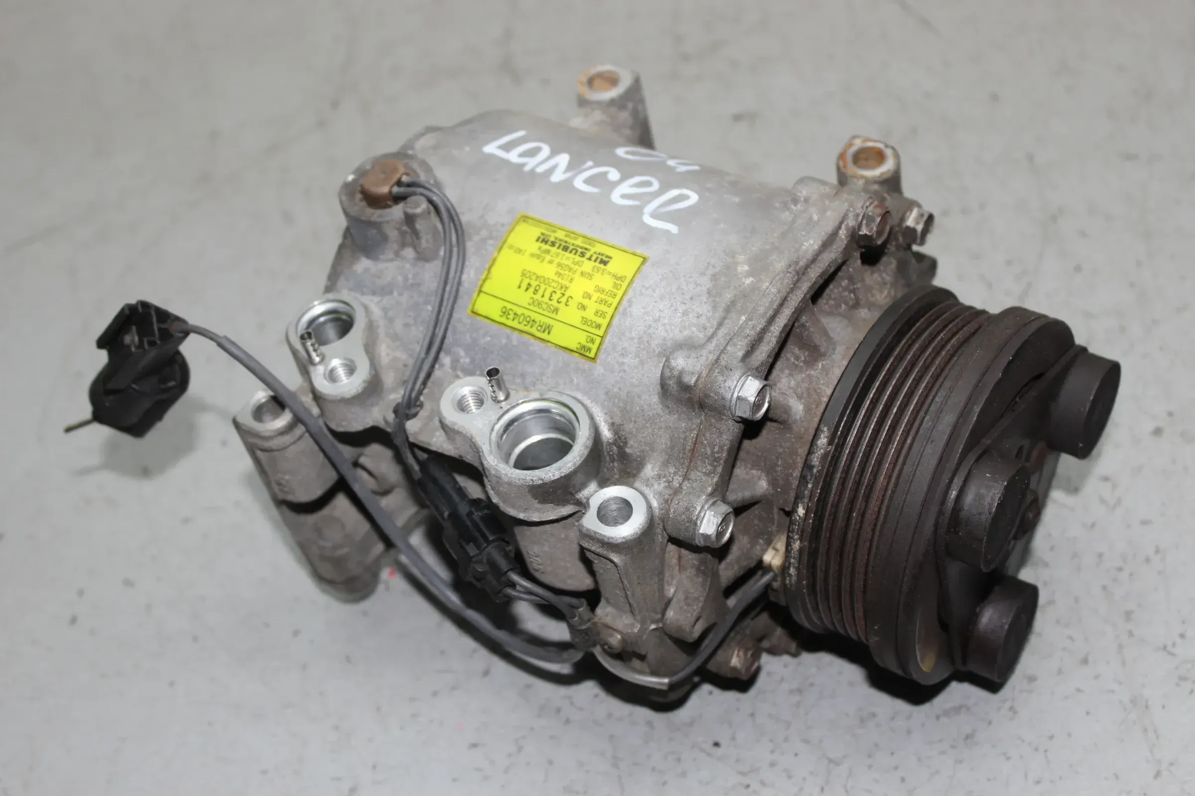 Klimakompressor Kompressor MR460436, AKC200A205 Mitsubishi Lancer VII CS Bj.04 - Bild 1