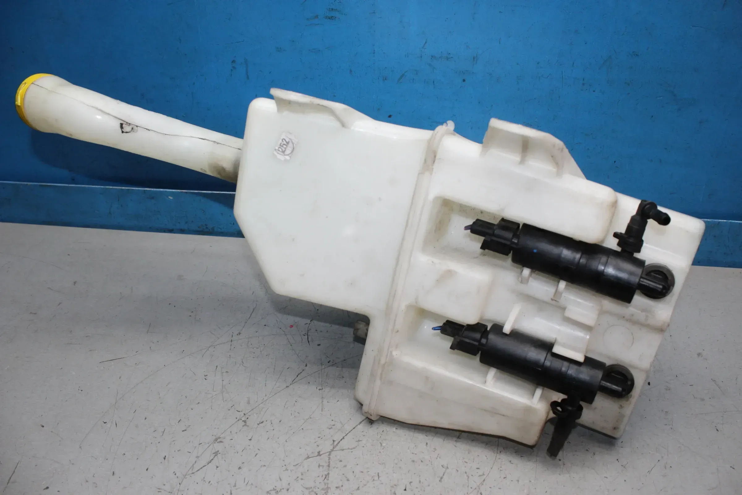 Wischwasserbehälter Behälter mit 2x Pumpe 12795479 Saab 9-3 YS3F Bj.07 - Bild 1