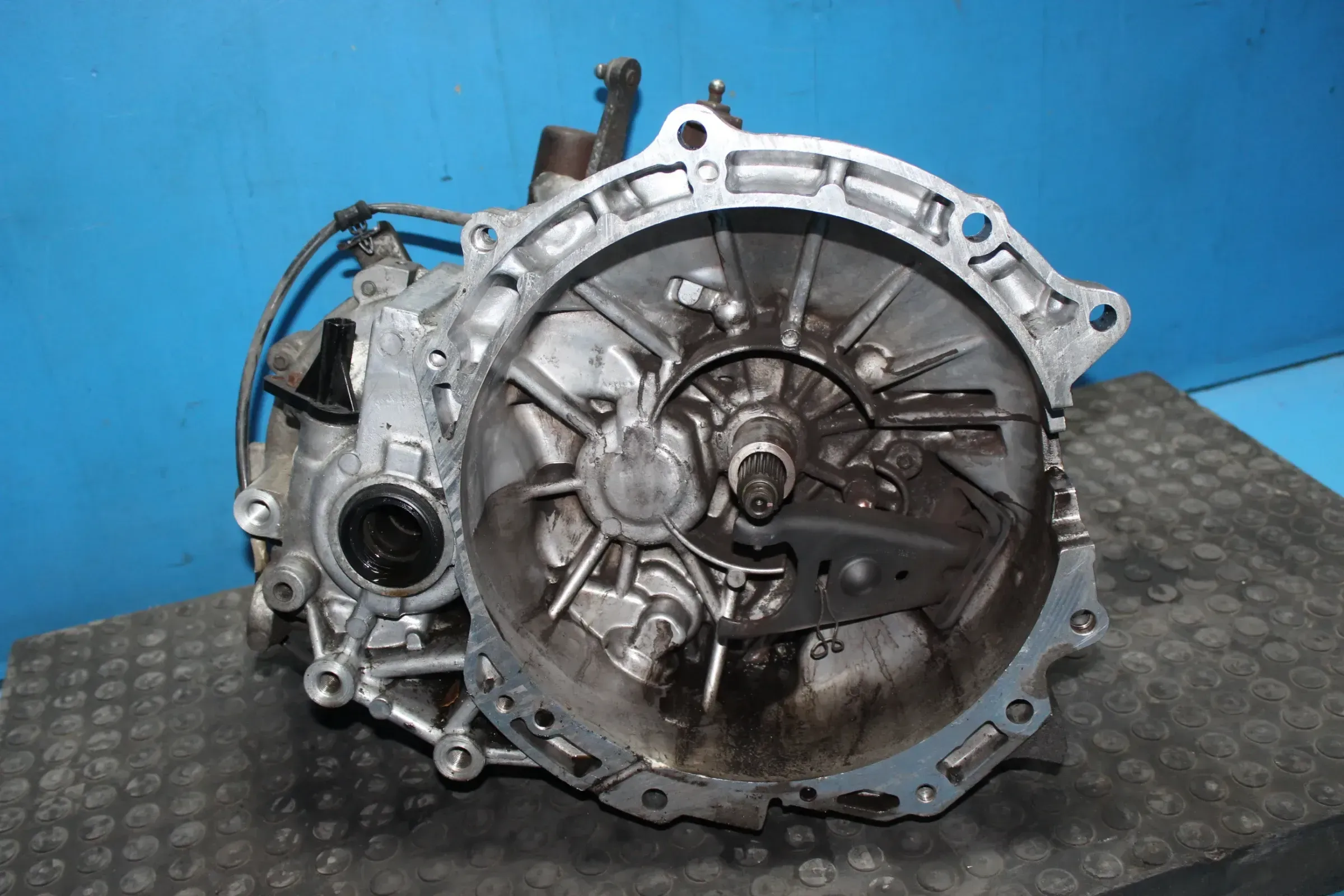 Getriebe 5-Gang Schaltgetriebe GC450 Mazda 5 CR19 1.8 Bj.10 - Bild 1