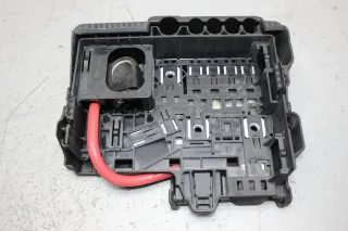 Sicherungskasten Batterie Sicherung 13423481 Opel Adam M13 Bj.14 - Bild 4