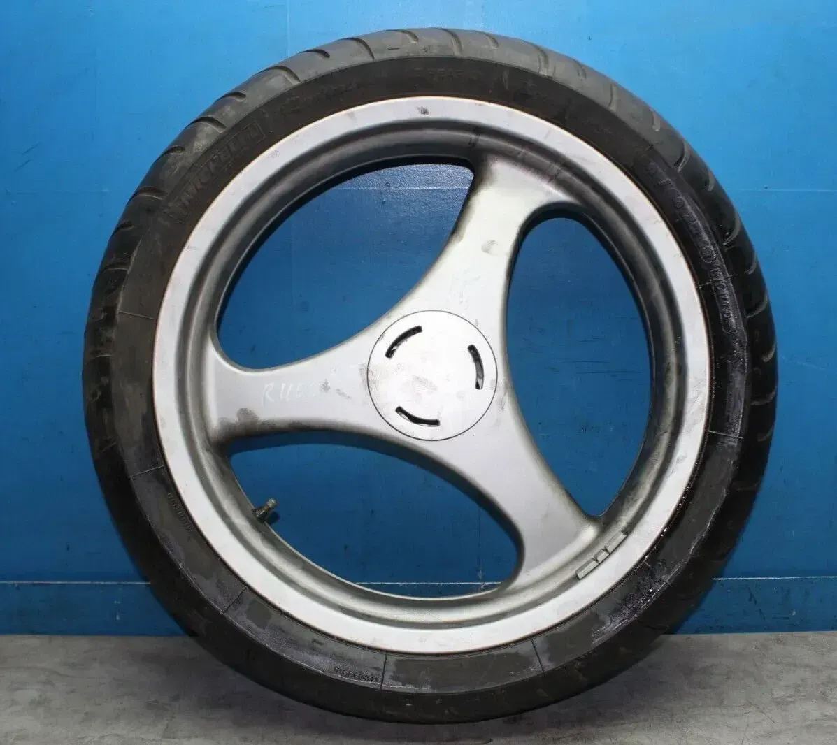 BMW R 1100 RT Hinterrad Reifen 160/60 ZR18 70W Felge MT 4.50 x 17E 3631-2310255 - Bild 1