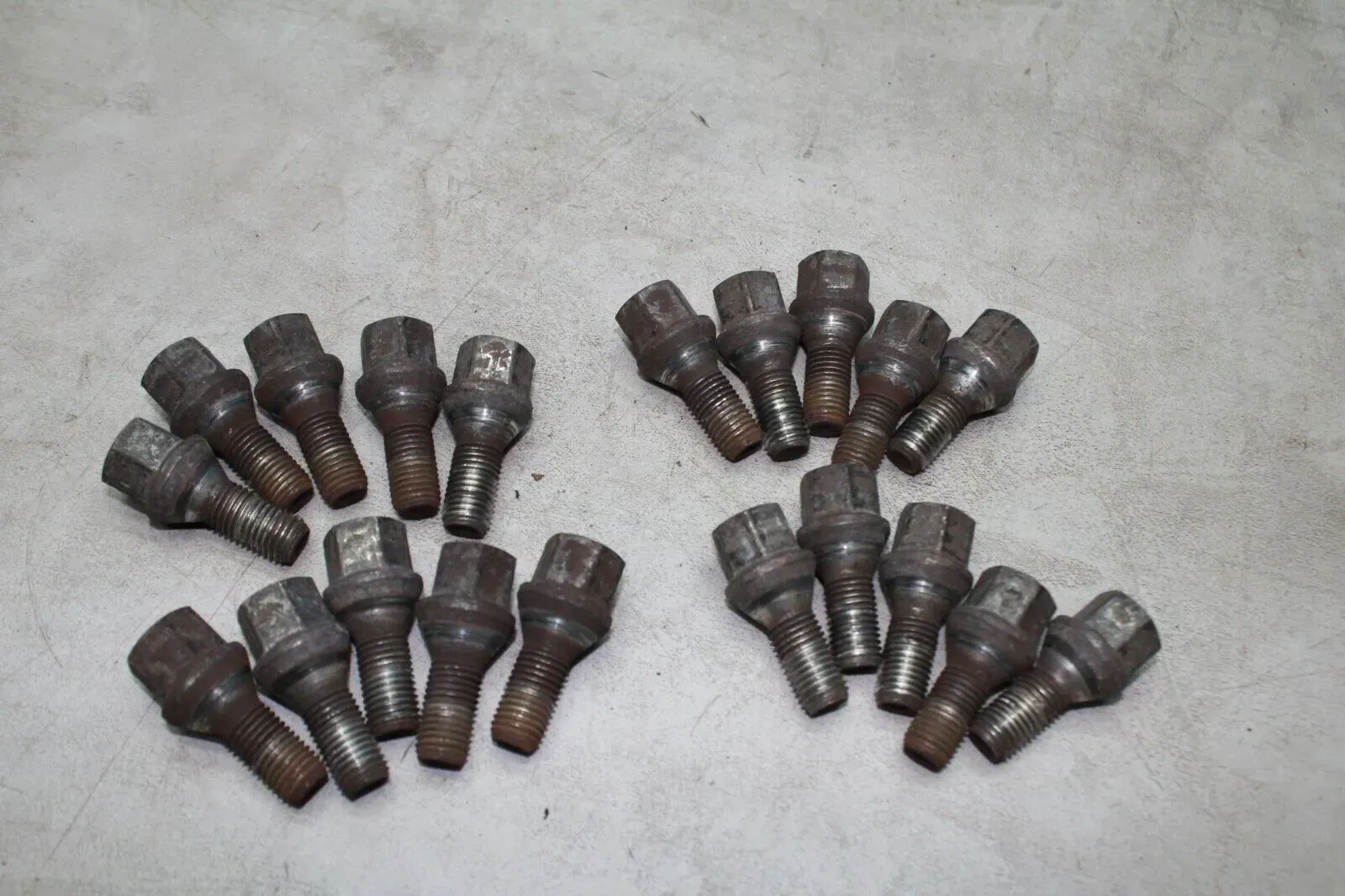 20x Radbolzen Radschrauben SW 17 mm Opel Meriva B Bj.12 - Bild 1