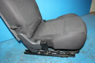 Sitz hinten mitte 2-Reihe Peugeot 5008 I 0E_ Bj.11 - Bild 4