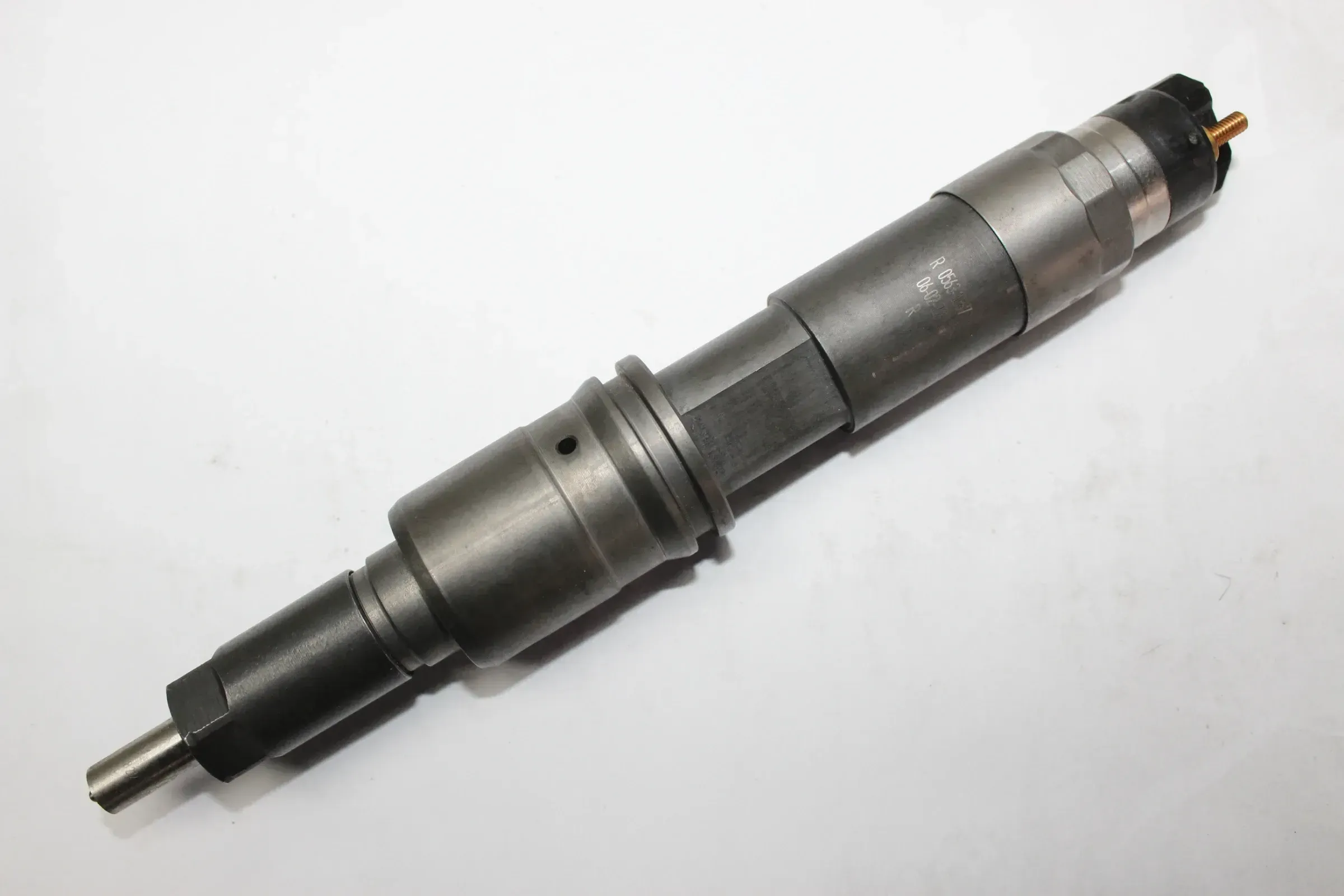 RENAULT Premium Iveco Injektor Einspritzdüse BOSCH R0563-1064 - Bild 1