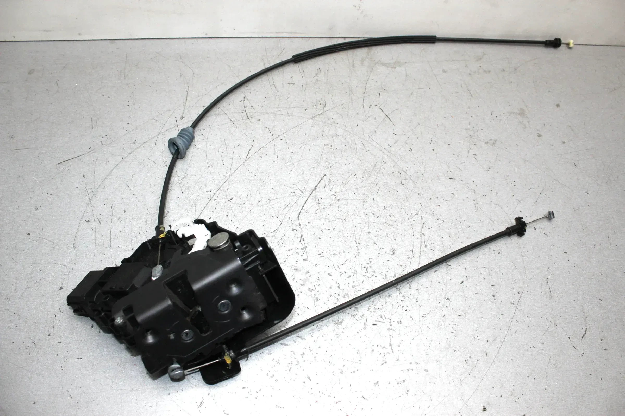 Türschloss ZV Schloss vorne rechts 30799302 Volvo C30 D4 Facelift Bj.11 - Bild 1