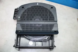 Lautsprecher Subwoofer rechts 9195200-02 BMW 5er F10 518D Bj.15 - Bild 2
