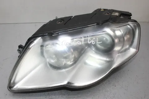 Background image for Xenon Scheinwerfer vorne links 3C0941751D, 3D0907391B VW Passat 3C B6 Bj.06