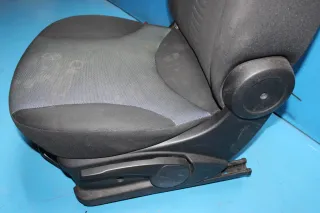 Fahrersitz Sitz vorne links mit Armlehne Fiat Idea 350 Bj.07 - Bild 2