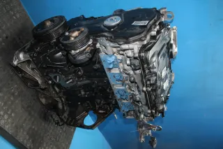 Diesel Motor code M9RG742 ohne Anbauteile Renault Laguna III 2.0 dCi Bj.08 - Bild 4