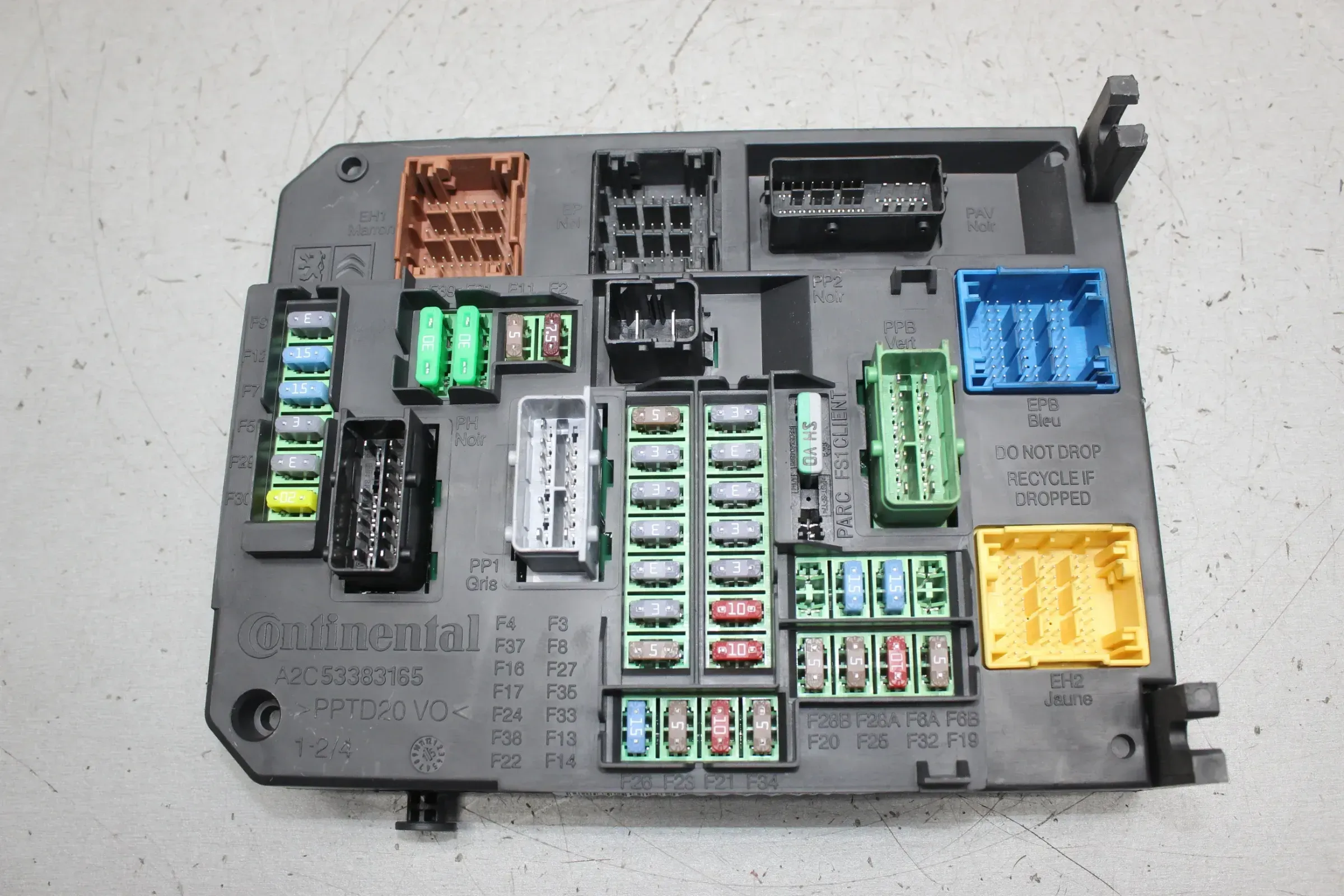 Sicherungskasten BSI Bordnetz Steuergerät 9806687880 Peugeot 308 II SW Bj.15 - Bild 1