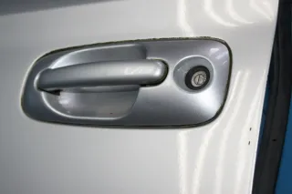 Fahrertür Tür vorne links Chrysler Voyager IV RG GY Bj.07 - Bild 6