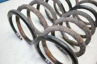 Feder hinten links rechts Toyota Previa 2.0 D-4D R3 Bj.02 - Bild 5
