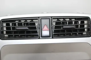 Radiorahmen Blende Luftdüse Warnblinkschalter 73821-59J2 Suzuki Liana ER Bj.07 - Bild 2