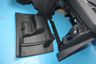 Armaturenbrett Cockpit mit Modul 9672848580 96746579ZD Peugeot 208 I CA Bj.14 - Bild 8