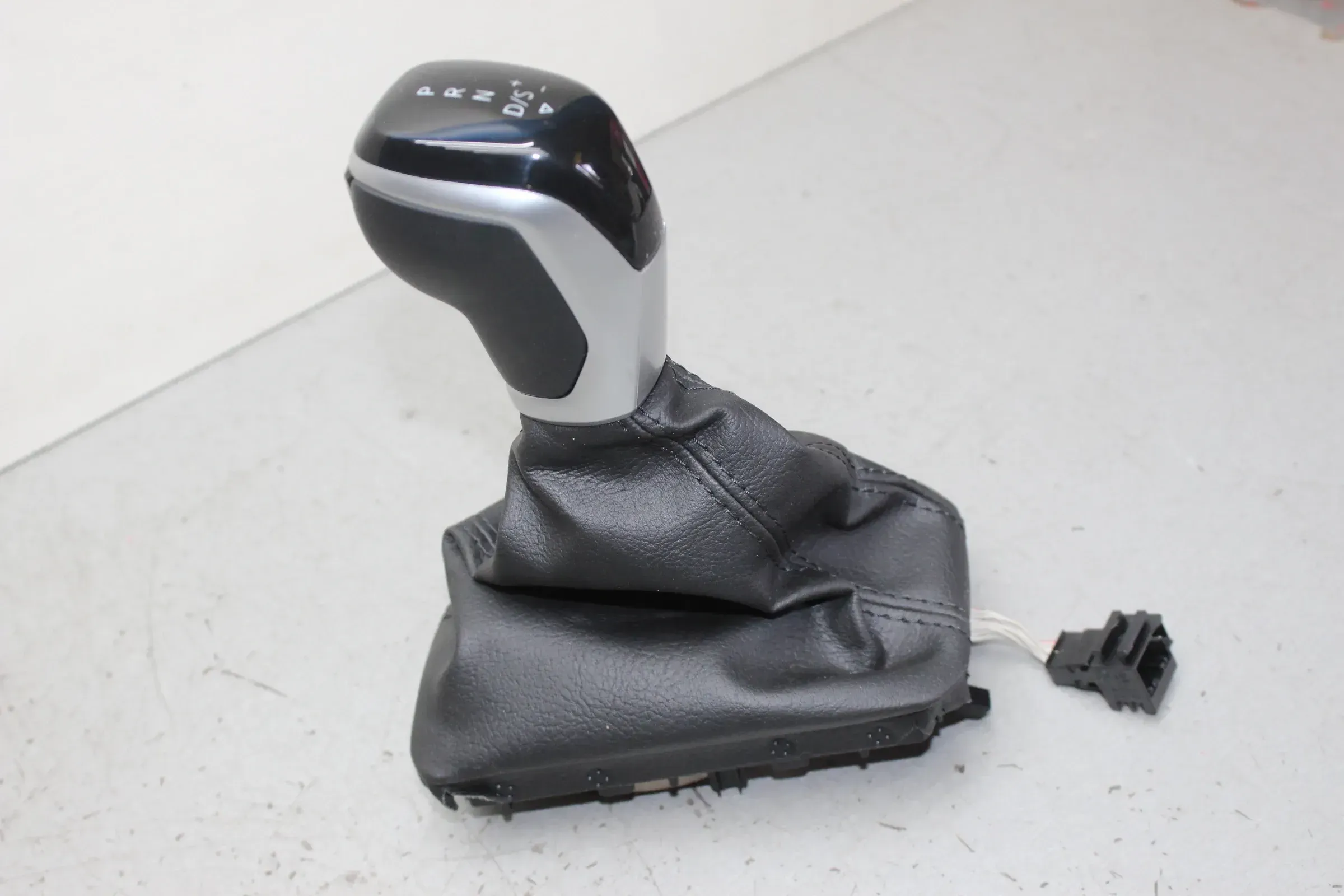 Schaltknauf für Automatikgetriebe 2G1713203M POC VW Taigo CS1 Polo VI AW1 - Bild 1