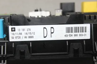 Sicherungskasten Relaiskasten Zentralelektrik 13181278 DP Opel Astra H 1.6 Bj.04 - Bild 3
