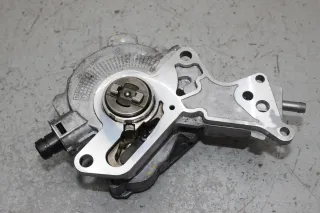 Vakuumpumpe Unterdruckpumpe 038145209N VW Passat 3C5 1.9 TDI Bj.06 - Bild 2