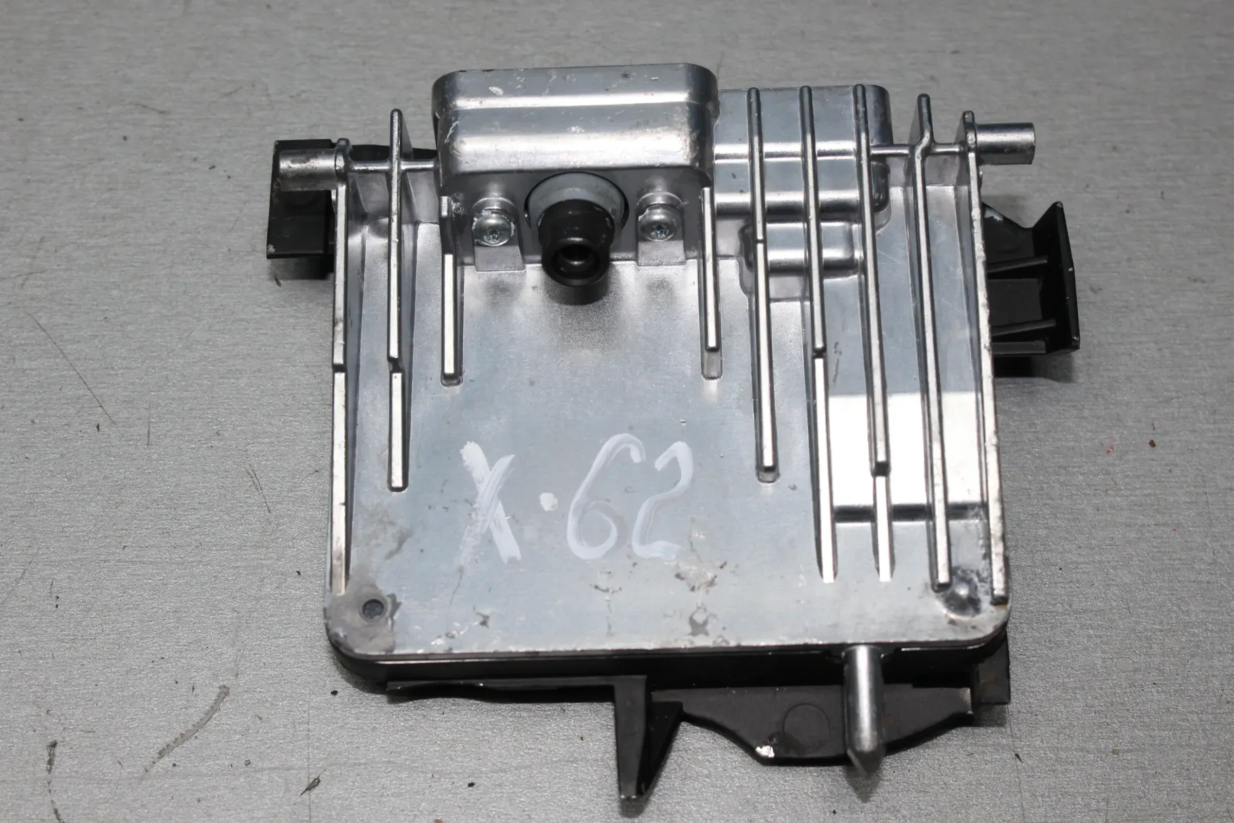 Mercedes Benz W247 Frontkamera Multifunktionskamera Kamera vorne A2479007012 - Bild 1