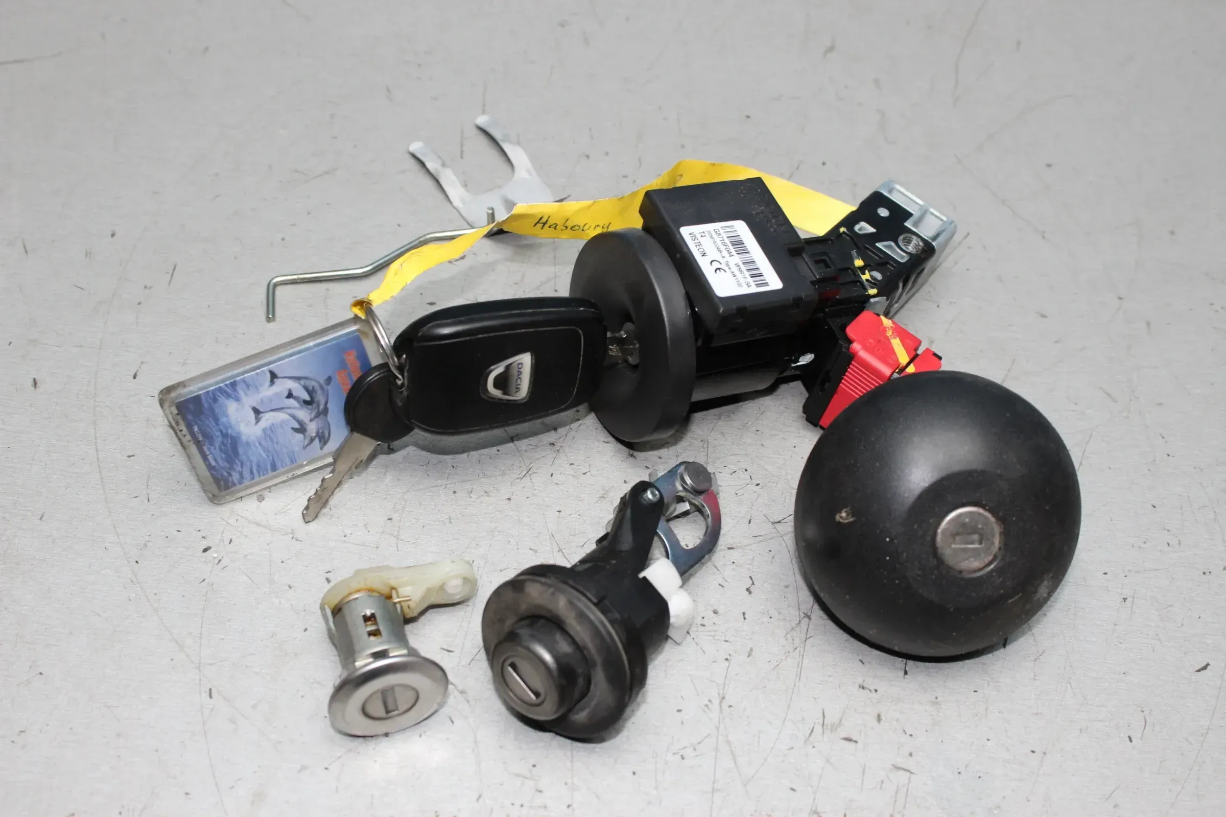 Zündschloss Schlüssel Lesespule 285916556R Tankverschluss Dacia Logan MCV 2 II Bj.19 - Bild 1
