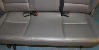 Leder Sitz 3-Reihe hinten Rücksitz Rücksitzbank Chrysler Voyager IV RG GY Bj.08 - Bild 2