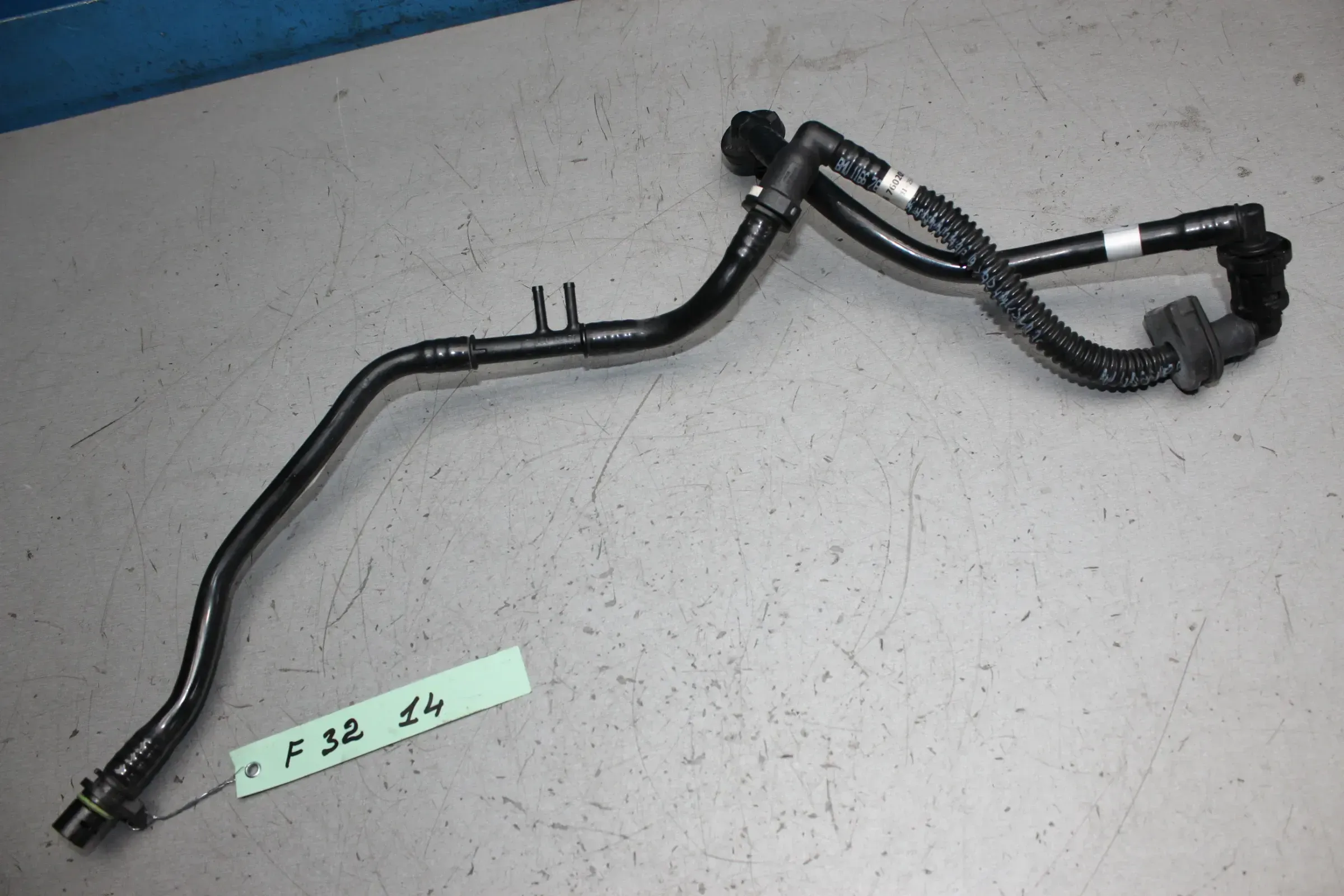Unterdruckleitung Leitung Schlauch Rohr 7602057 7613026 BMW 4er F32 430d Bj.14 - Bild 1