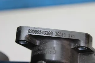 Renault Megane 3 III Bj.11 1.5 DCi Thermostat Gehäuse 82009543280 - Bild 3
