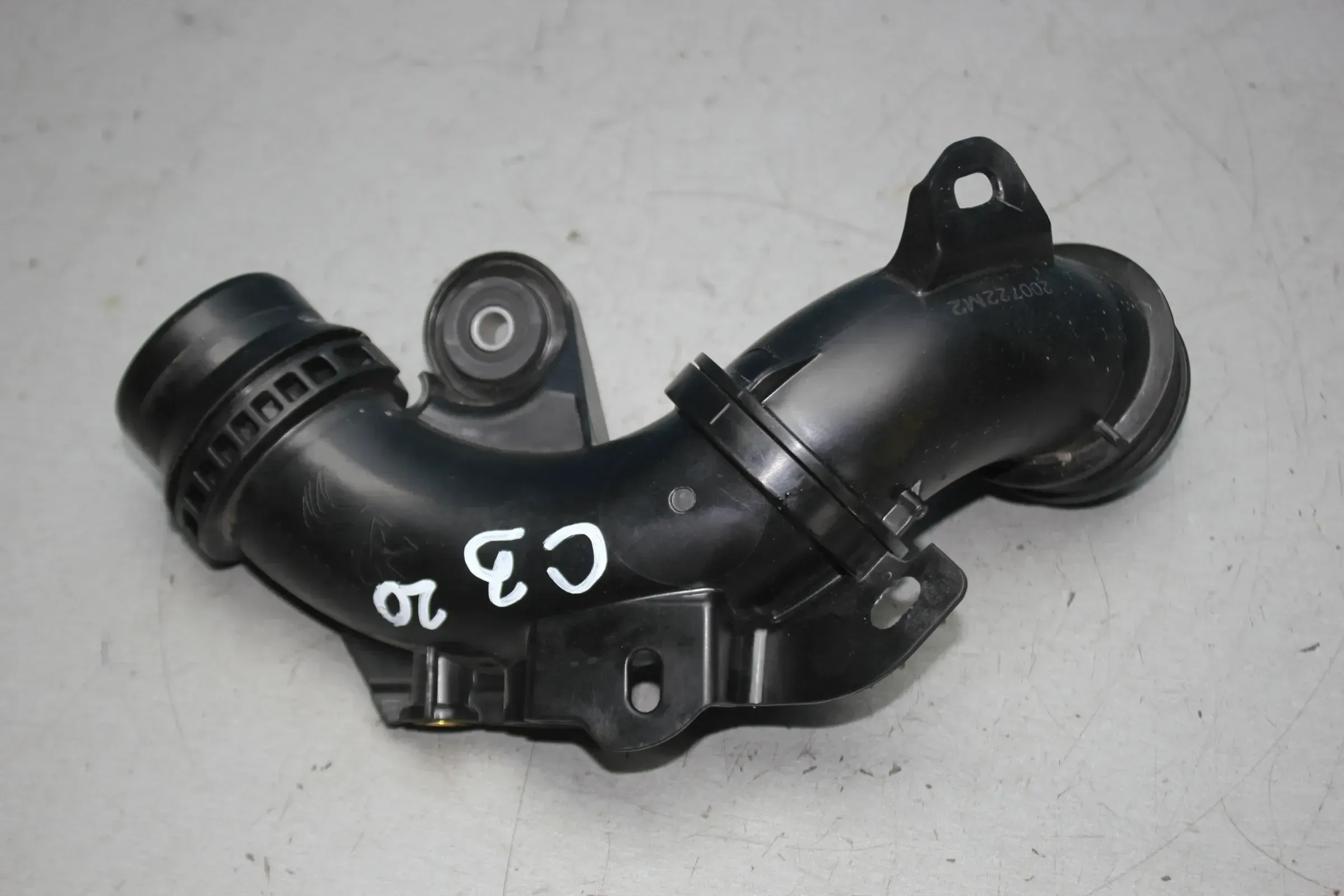 Ladeluftrohr Ansaugrohr Rohr Leitung 1192772S01 Citroen C3 III SX 1.2 THP Bj.20 - Bild 1