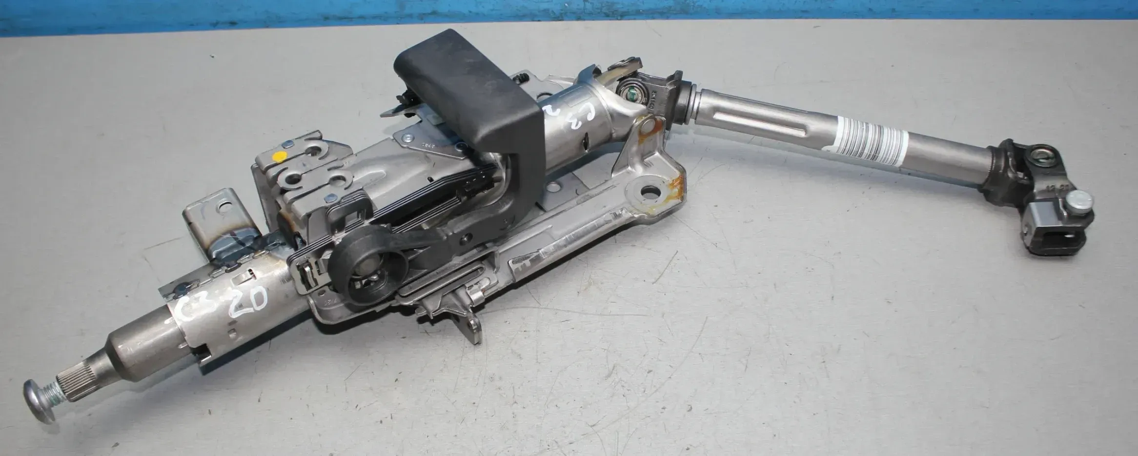 Lenksäule Lenkstange Kreuzgelenk 9835704877 Citroen C3 III SX Bj.20 - Bild 1