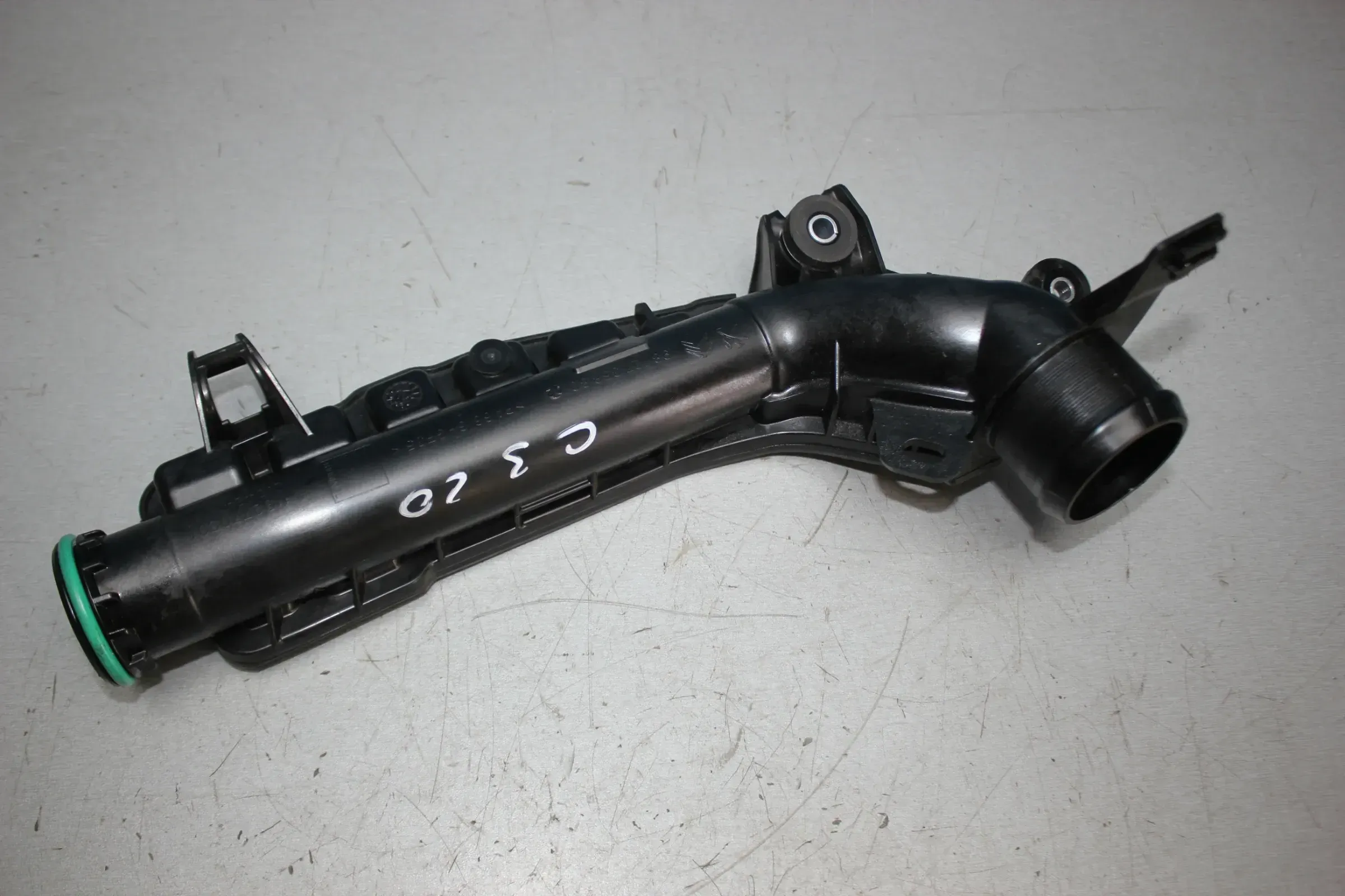 Ladeluftrohr Ladeluftleitung Luftrohr 9812735880 Citroen C3 III SX 1.2 THP Bj20 - Bild 1