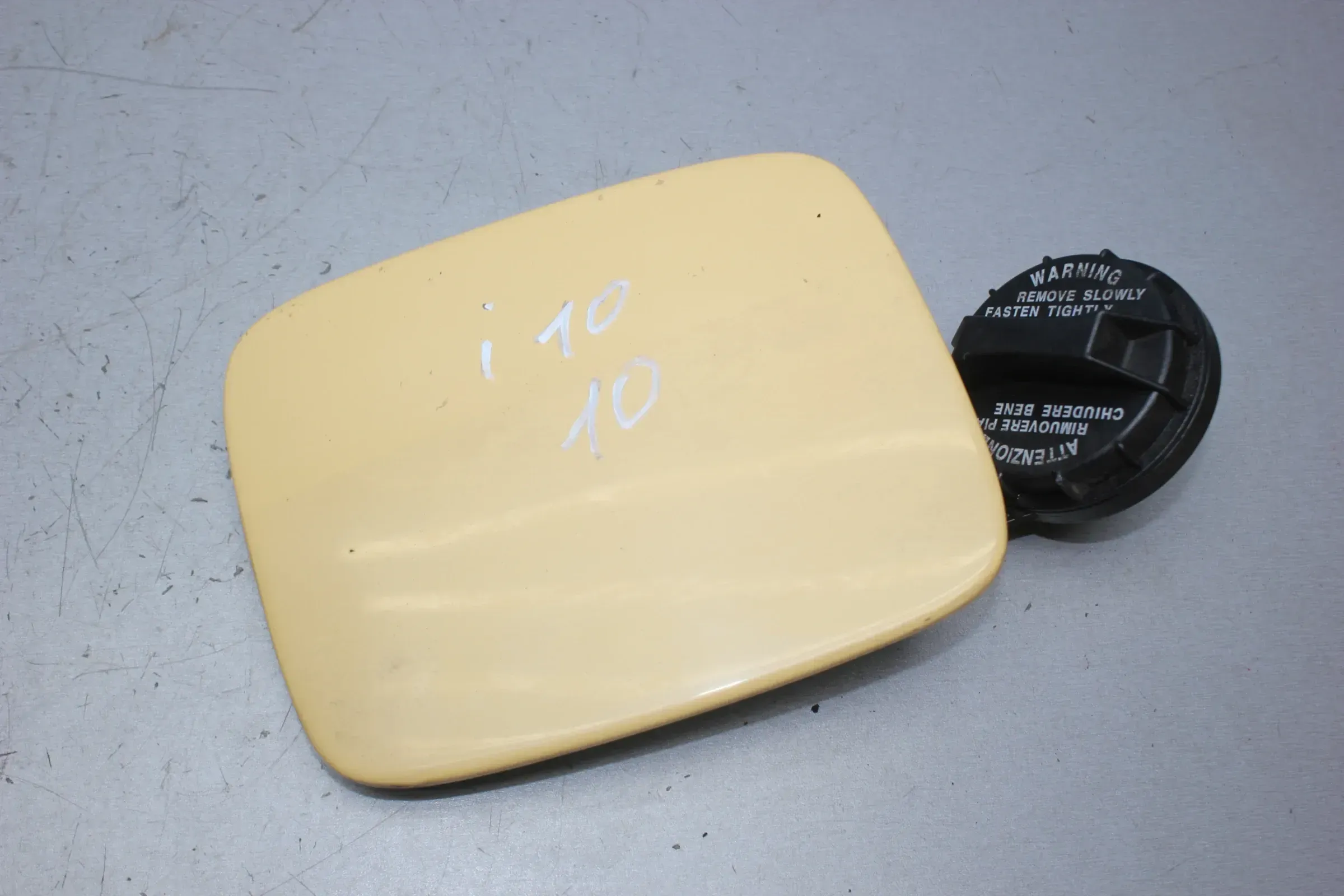 Tankklappe Tankdeckel Tank Verschluss Deckel Hyundai i10 PA 1.1 Bj.10 - Bild 1