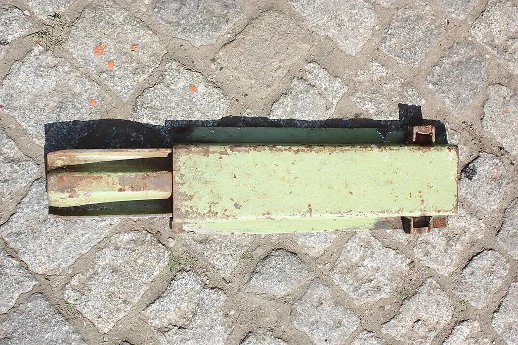 LKW Bordwand Stütze Runge mitte aus MAN G-Reihe - Bild 1