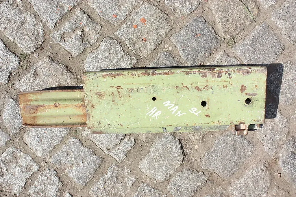 LKW Bordwand Stütze Runge hinten rechts aus MAN G-Reihe - Bild 1