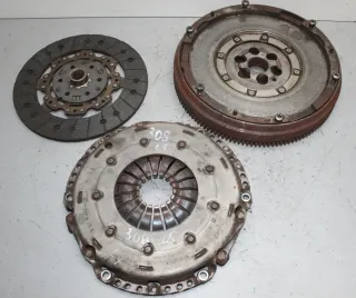 ZMS Schwungscheibe Schwungrad Druckplatte Peugeot 308 II SW 1.2 THP Bj.15 - Bild 1