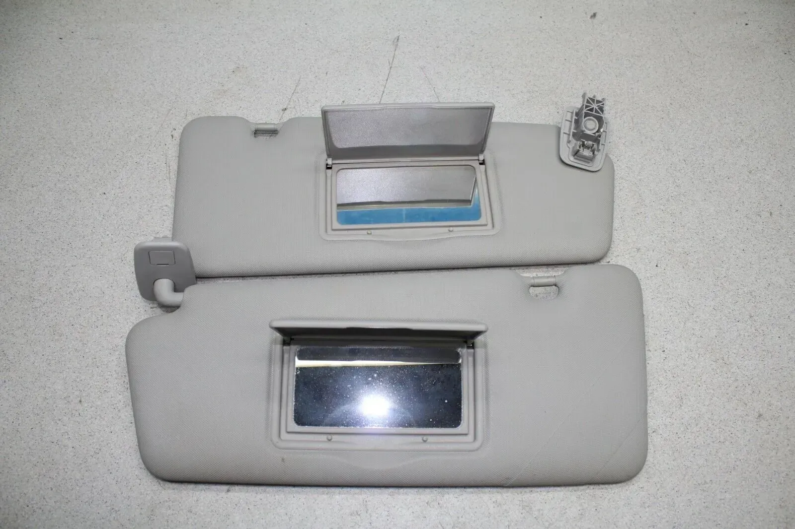 2x Sonnenblende links und rechts 568142031 568142042 Renault Captur I J5 Bj.13 - Bild 1