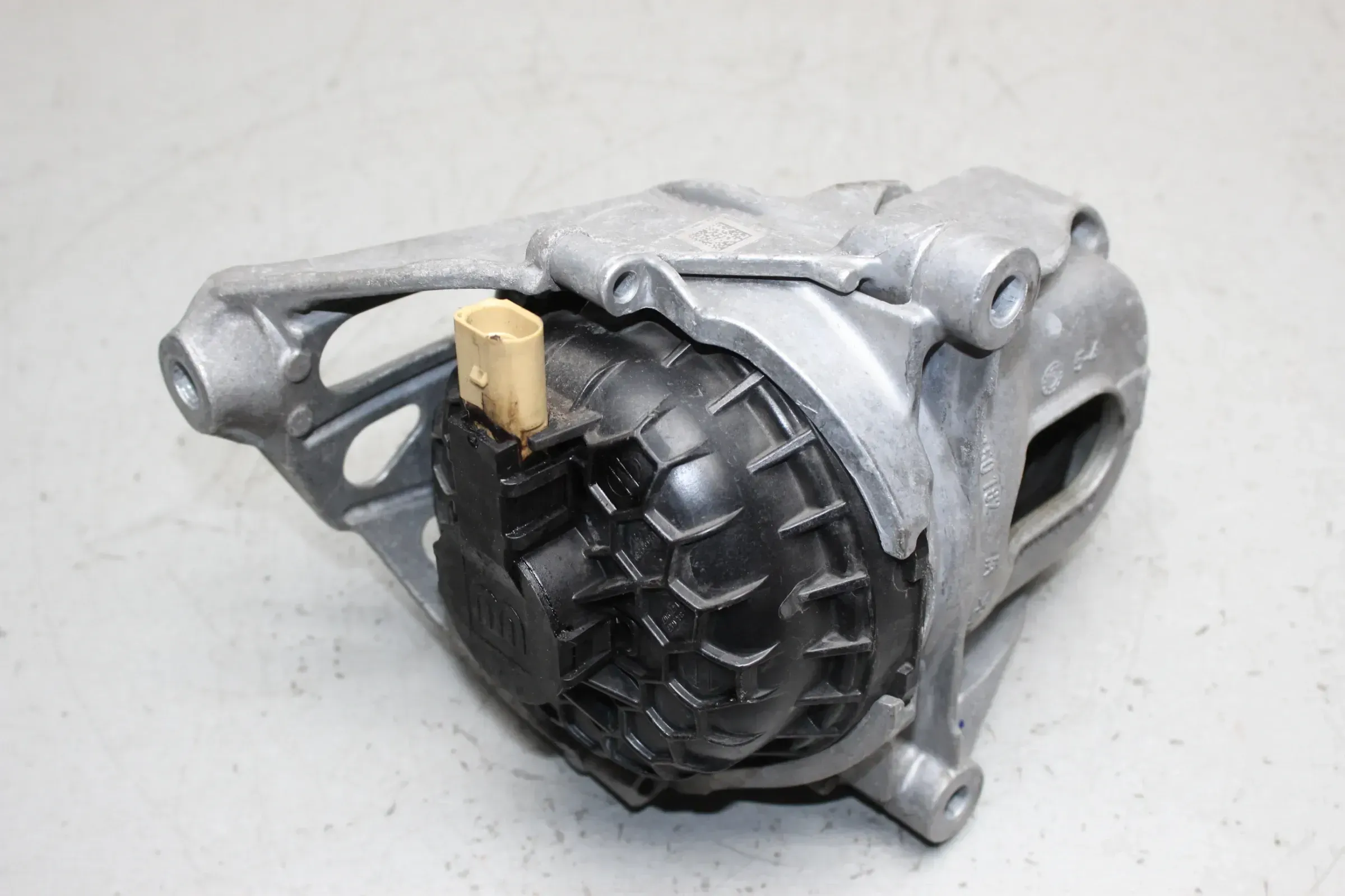 Original VW AG Audi A4 8W A5 F5 Q5 Motorlager Lager Motor Lagerung 4M0199371 FC - Bild 1