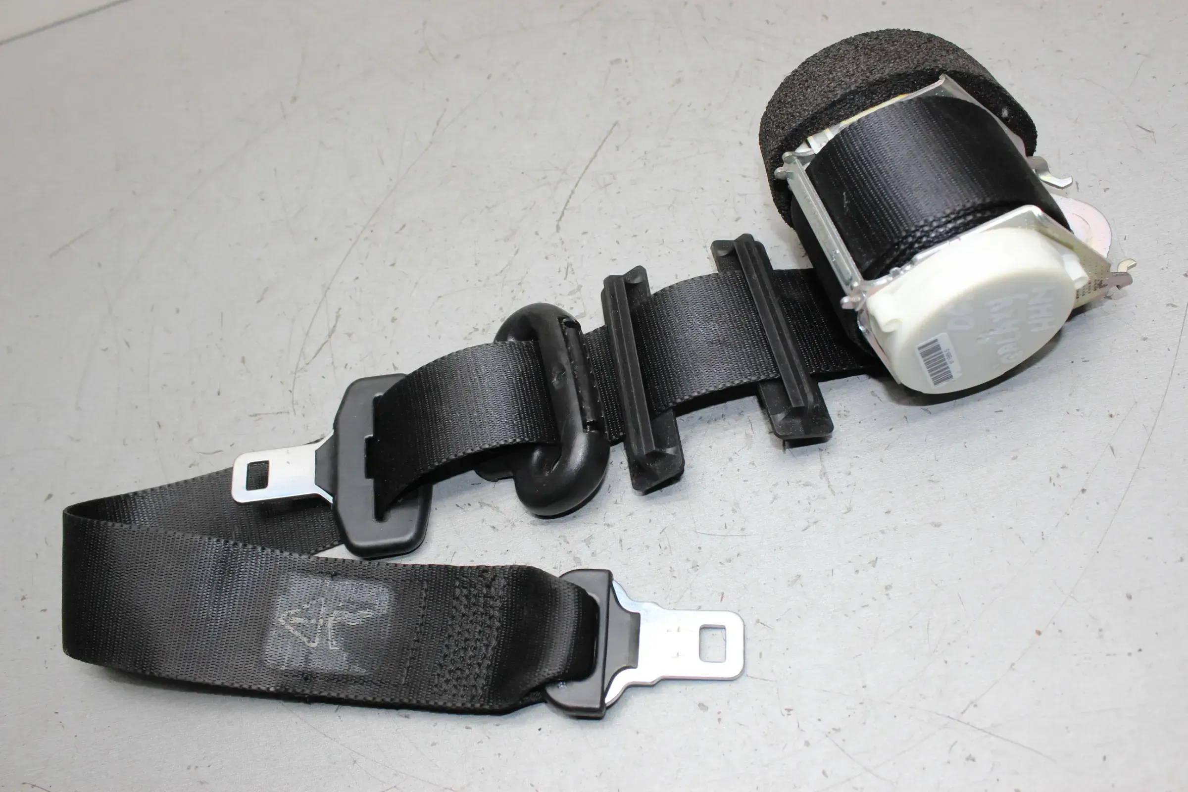 Sicherheitsgurt Gurt hinten mitte 6G9N-611B68-SFW Ford Galaxy II WA6 Bj.06 - Bild 1