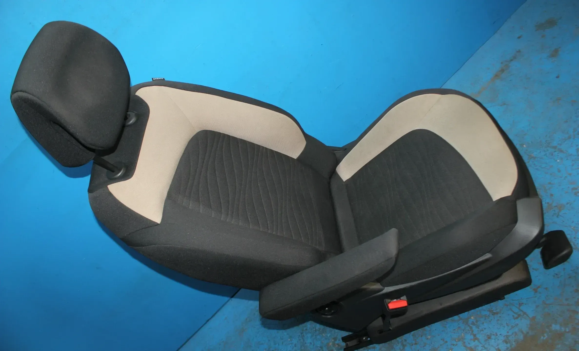 defekt! Fahrersitz Sitz vorne links Armlehne Citroen C4 Grand Picasso II Bj.14 - Bild 1