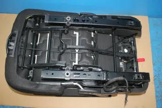 2-Reihe Sitz hinten links Citroen C4 Grand Picasso II Bj.14 - Bild 10
