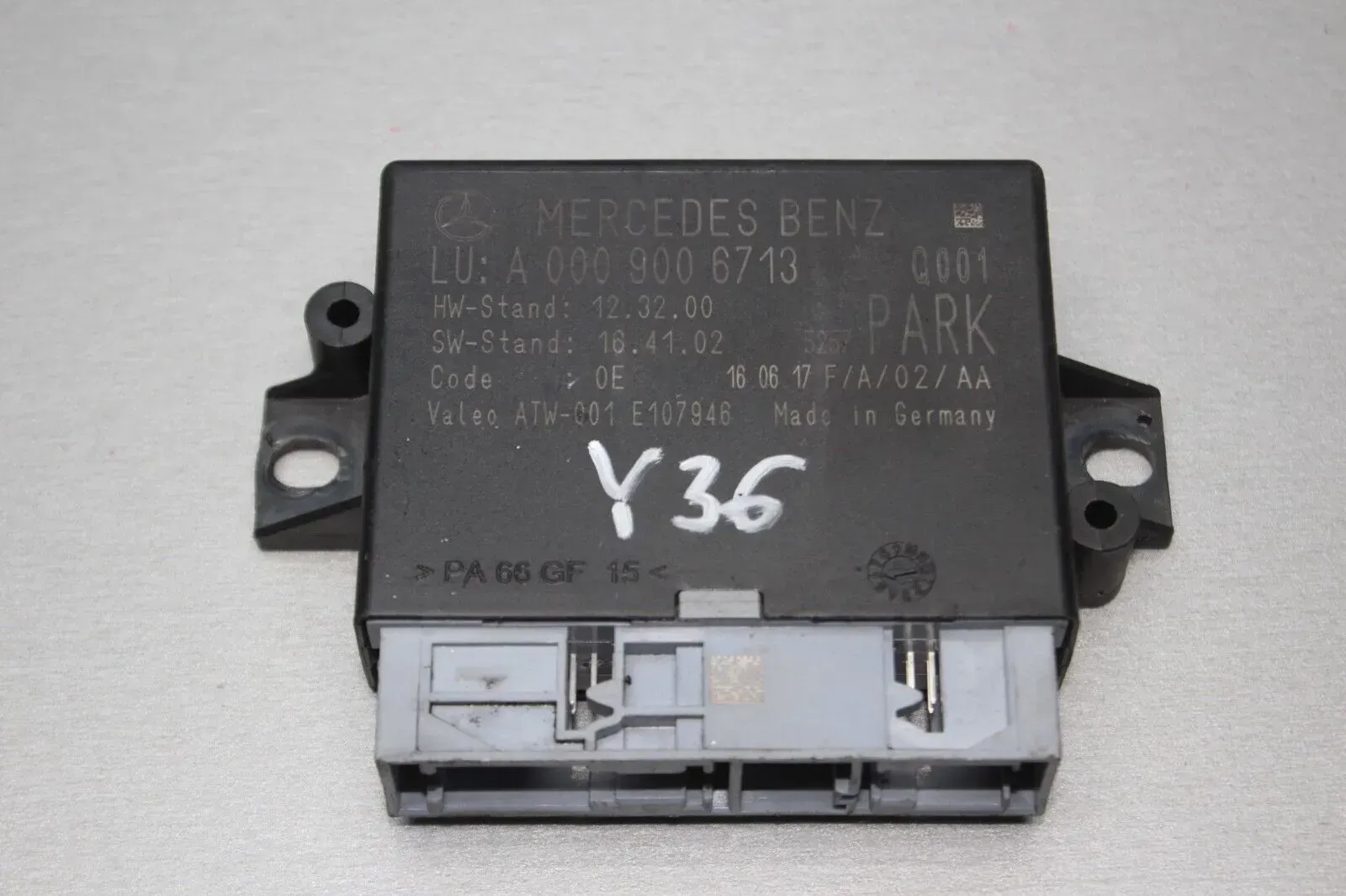 Mercedes Benz W117 W176 W246 PDC Steuergerät Einparkhilfe A0009006713 - Bild 1